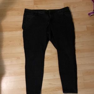 Black KUT skinny Jean size 22W like new